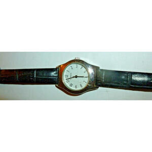 Vintage Carriage By Timex‎ Women's Face Watch On Black Leather Band